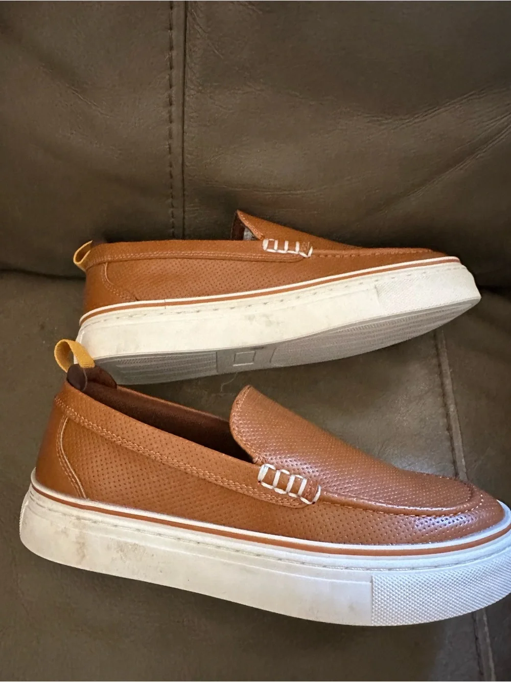 Bruno Marc Brown Slip On Loafers Breathable Material Boys Size 2 EUC